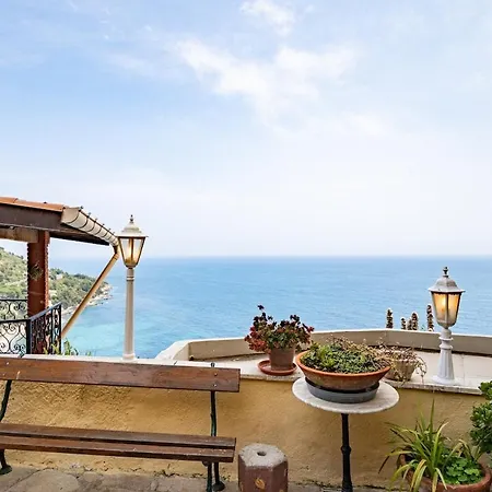 La Casa Di Renee - Sea View Apartment Grimaldi (Liguria)